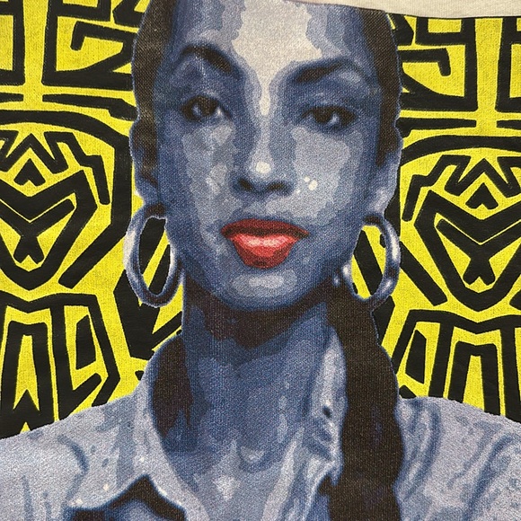 Sade T-Shirt - Picture 7 of 8